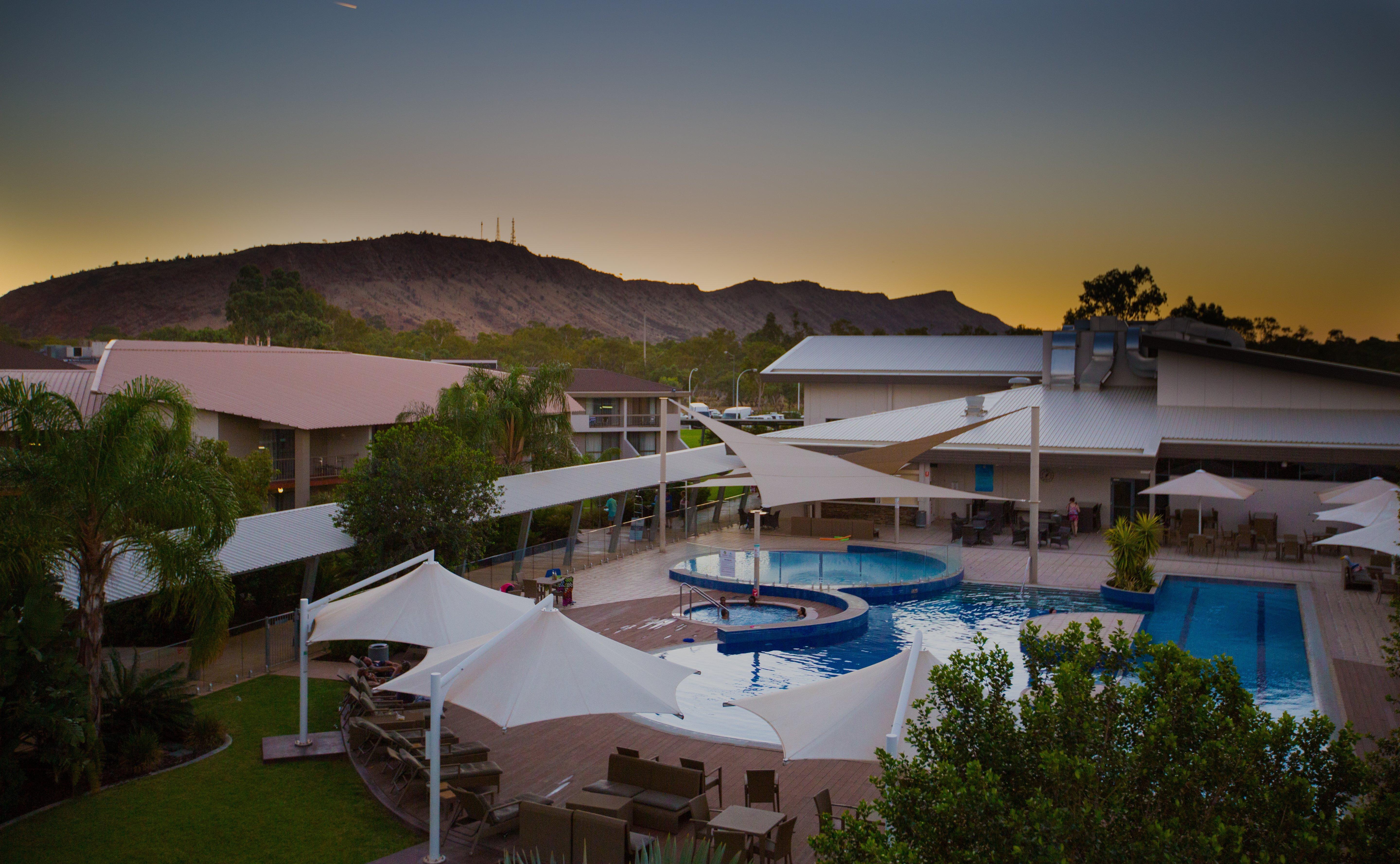 Crowne Plaza Alice Springs Lasseters, An Ihg Hotel Exterior photo