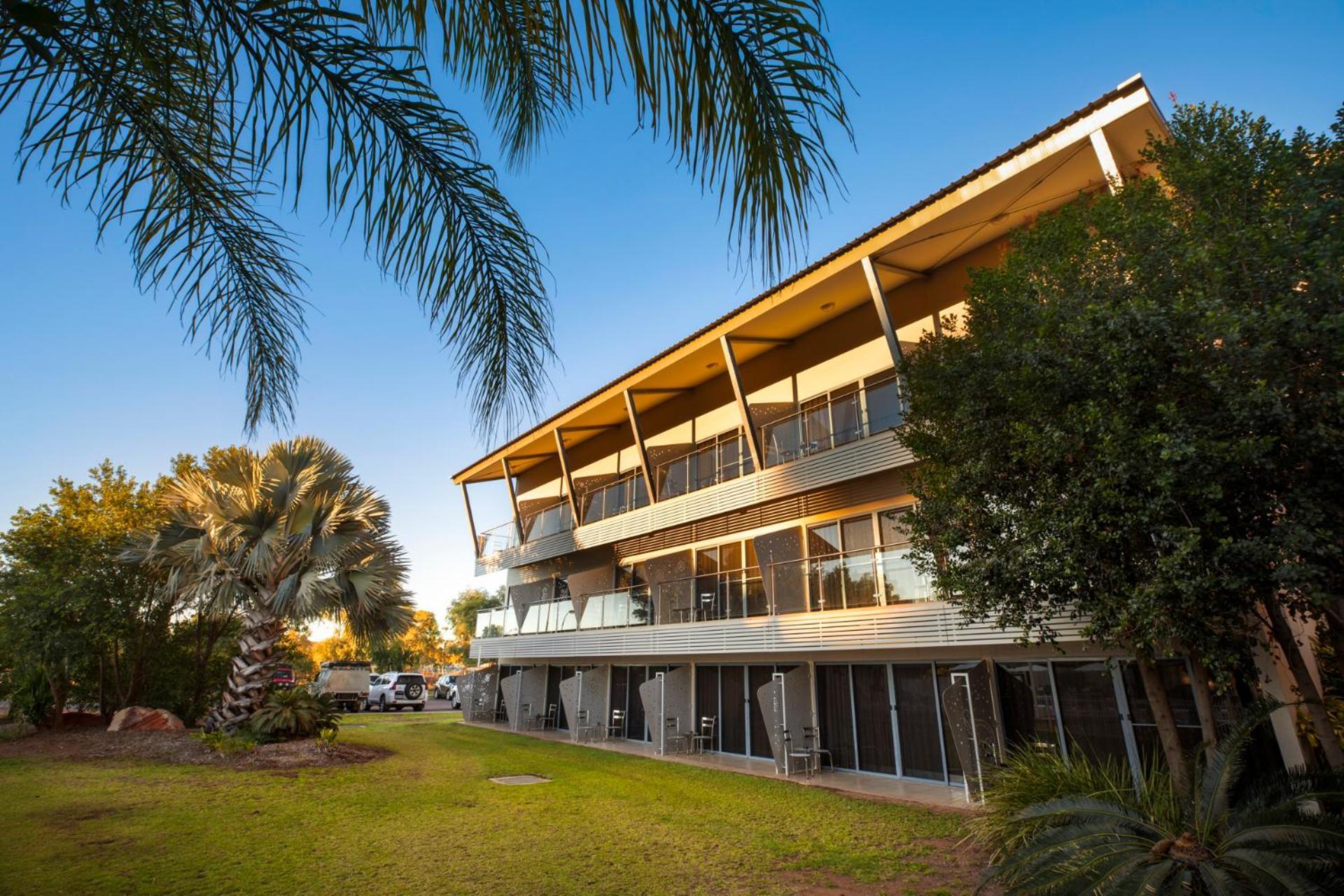 Crowne Plaza Alice Springs Lasseters, An Ihg Hotel Exterior photo