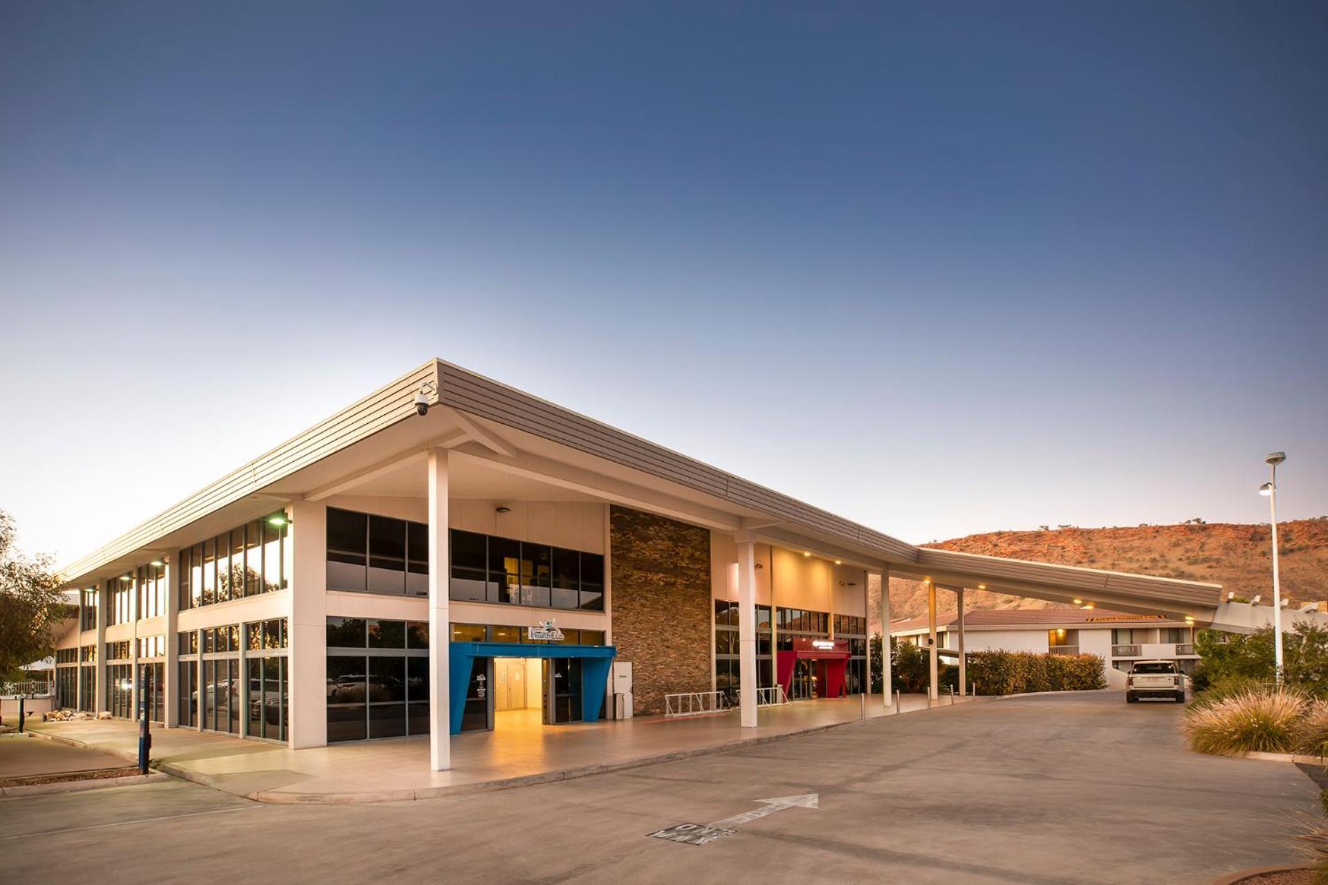 Crowne Plaza Alice Springs Lasseters, An Ihg Hotel Exterior photo