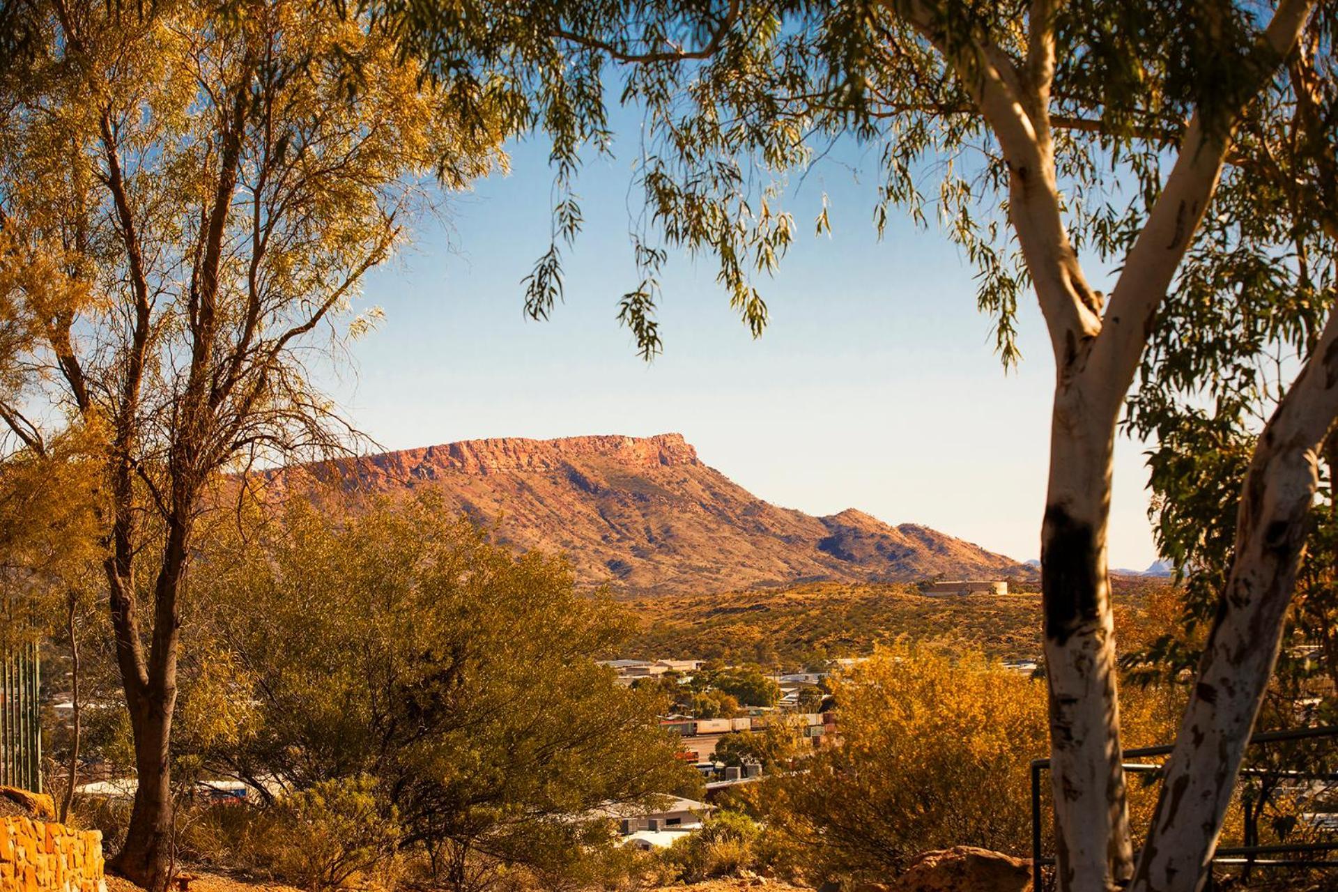 Crowne Plaza Alice Springs Lasseters, An Ihg Hotel Exterior photo