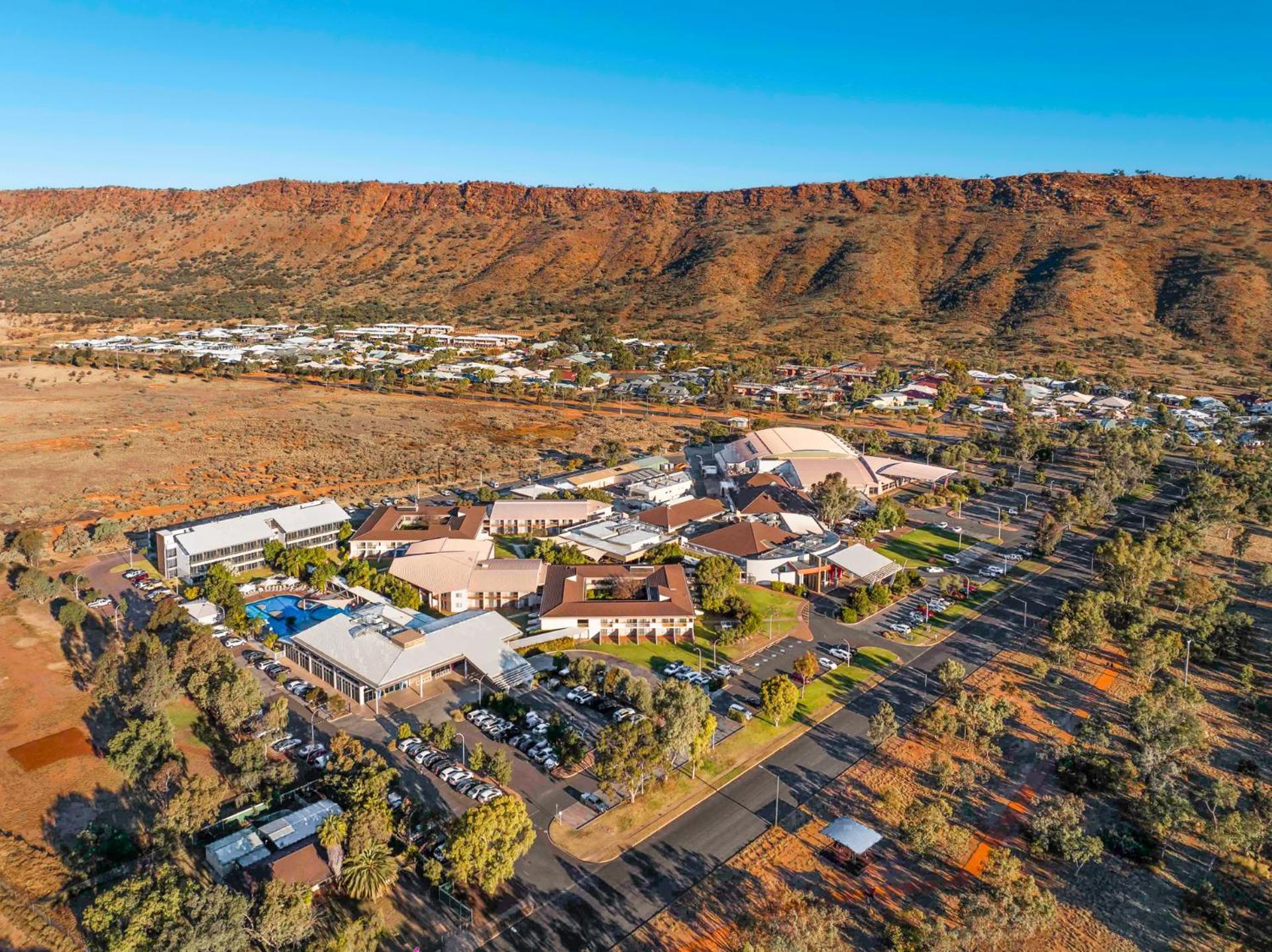 Crowne Plaza Alice Springs Lasseters, An Ihg Hotel Exterior photo