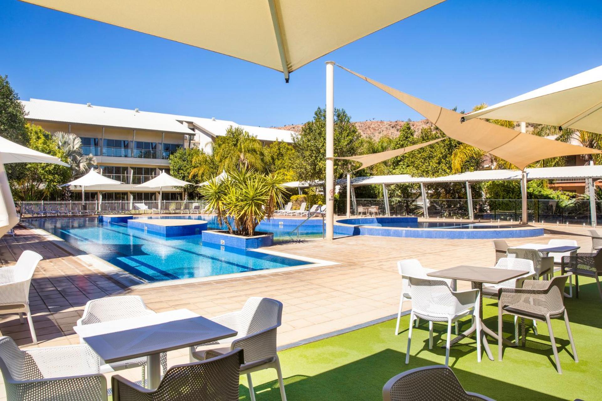 Crowne Plaza Alice Springs Lasseters, An Ihg Hotel Exterior photo